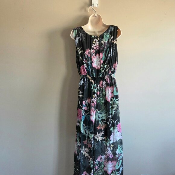 100% silk maxi floral dress. Made in Italy. - Picture 3 of 9